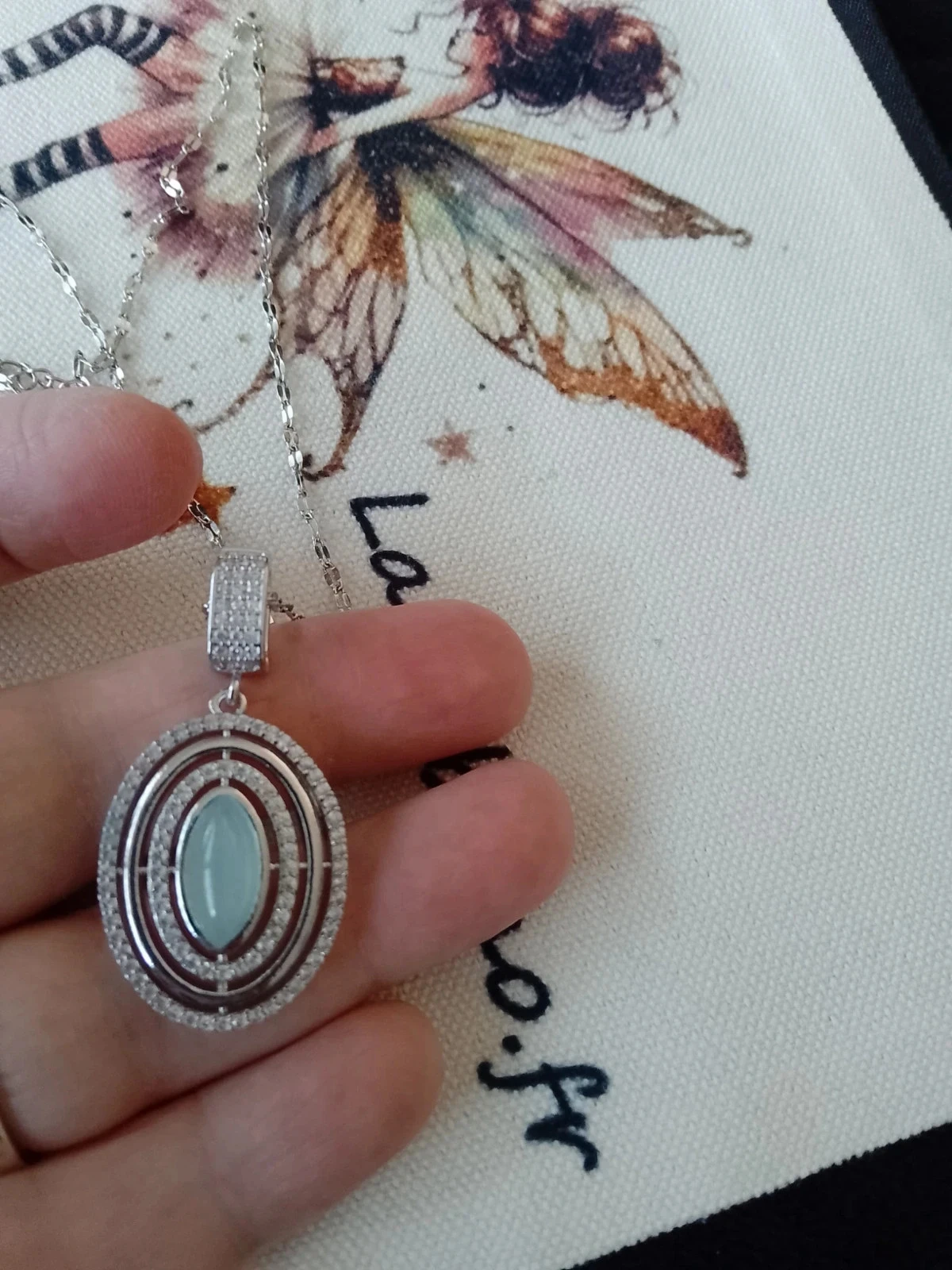 Collar de acero plateado con piedra de calcedonia – photo 2